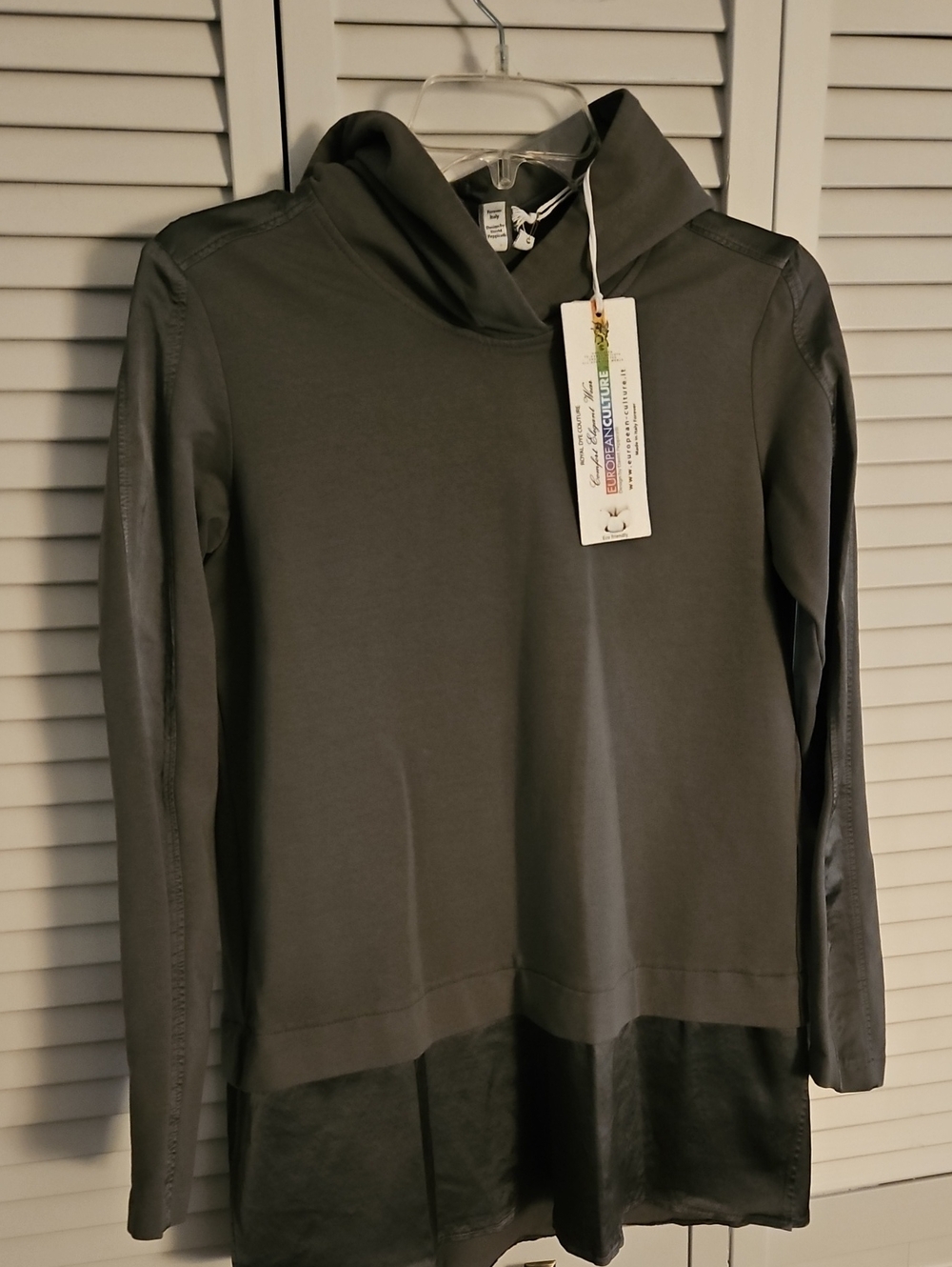 NWT European Culture Olive Green Layered Hoodie Sz XS